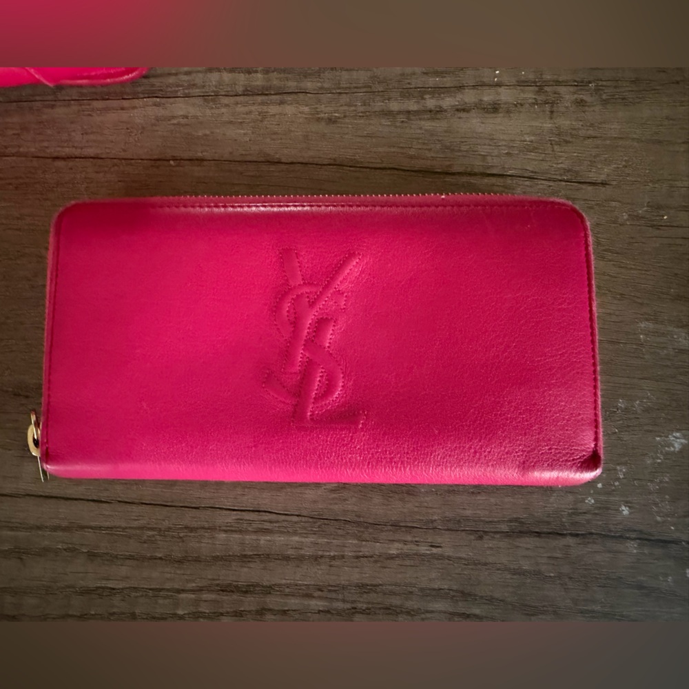 Yves Saint Laurent Pink Wallet